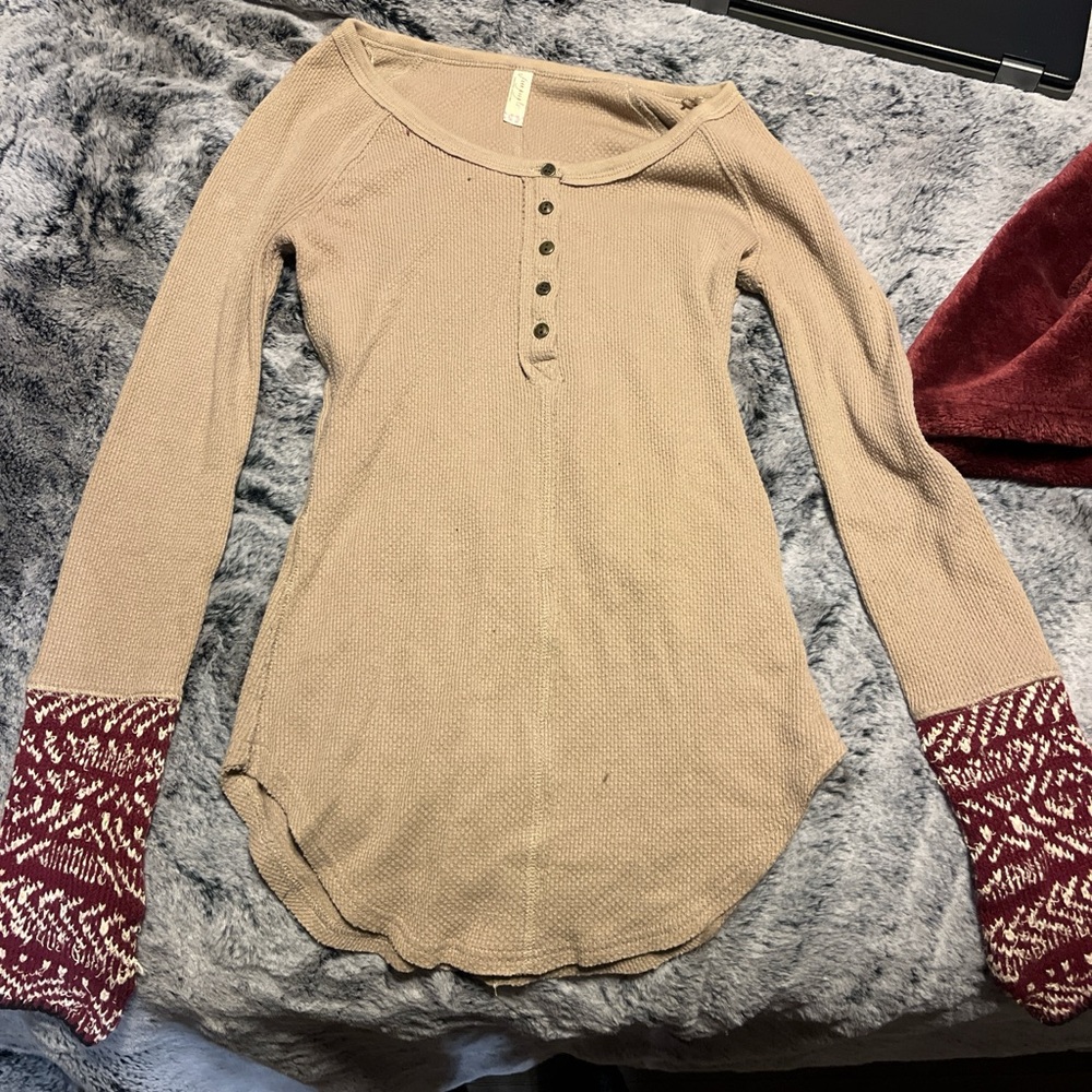 Free People Tan Long Sleeve with maroon and white design